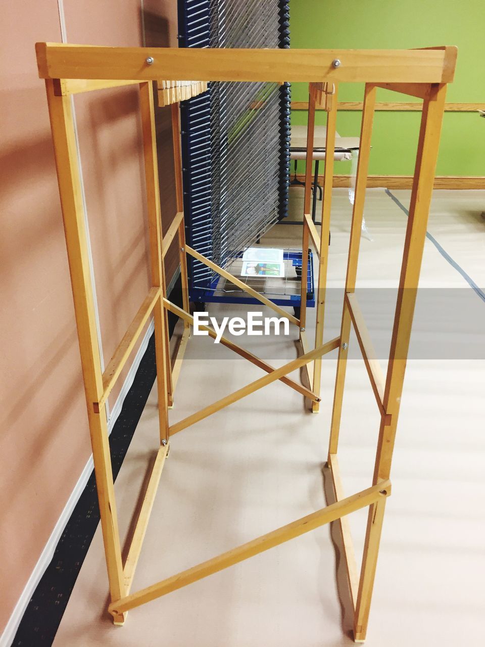 CLOSE-UP OF CHAIRS AND TABLE