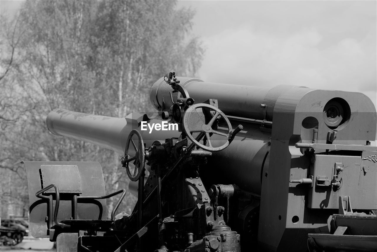 vehicle, monochrome, cannon, black and white, monochrome photography, black, weapon, military, transportation, nature, mode of transportation, war, fighting, day, aviation, conflict, no people