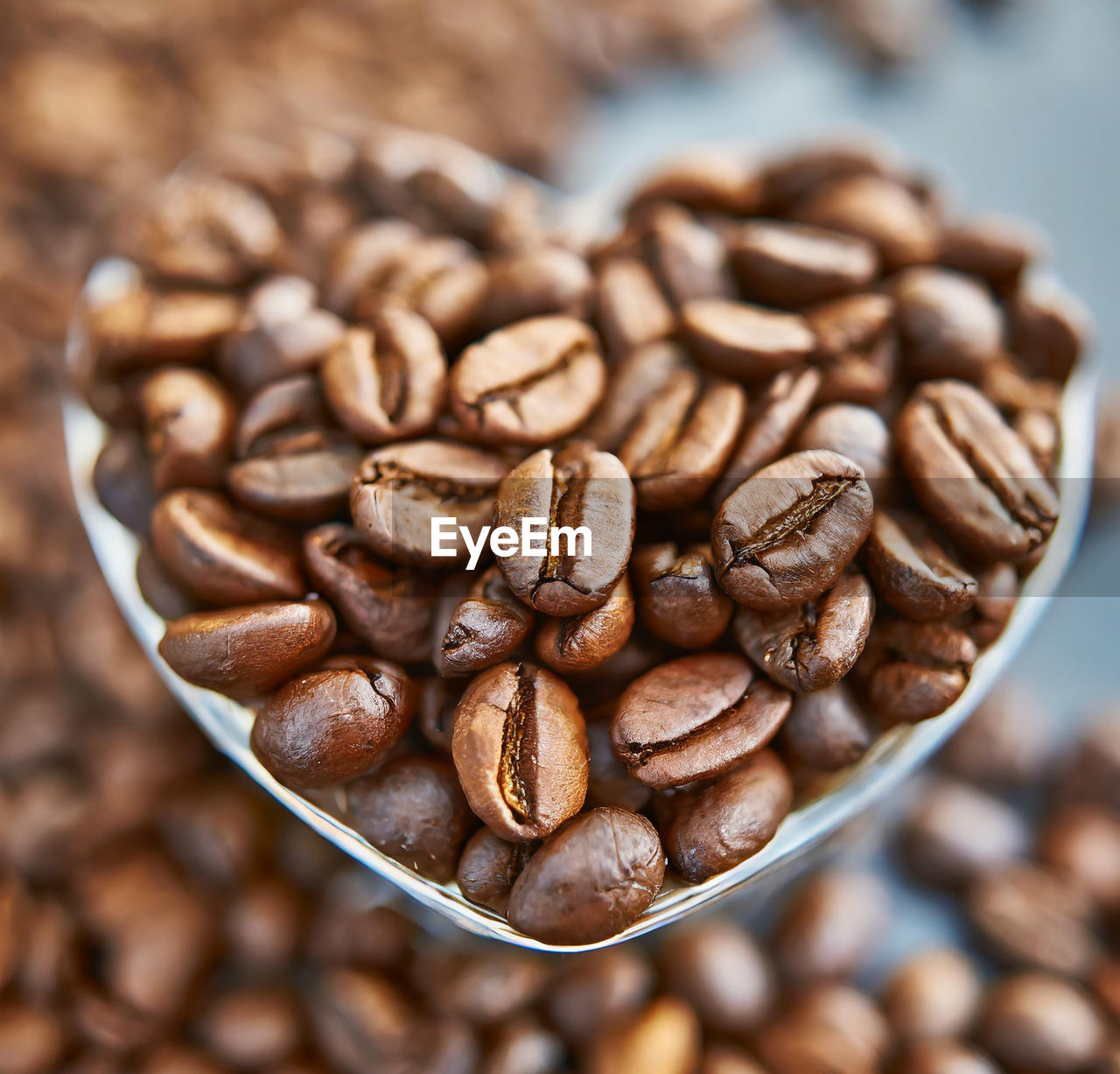 food and drink, food, coffee, roasted coffee bean, drink, brown, freshness, close-up, large group of objects, no people, cup, abundance, still life, indoors, produce, roasted, refreshment, studio shot, healthy eating, scented, selective focus, seed