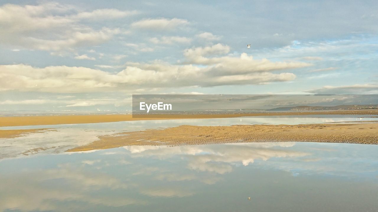 IDYLLIC VIEW OF SEA AGAINST SKY