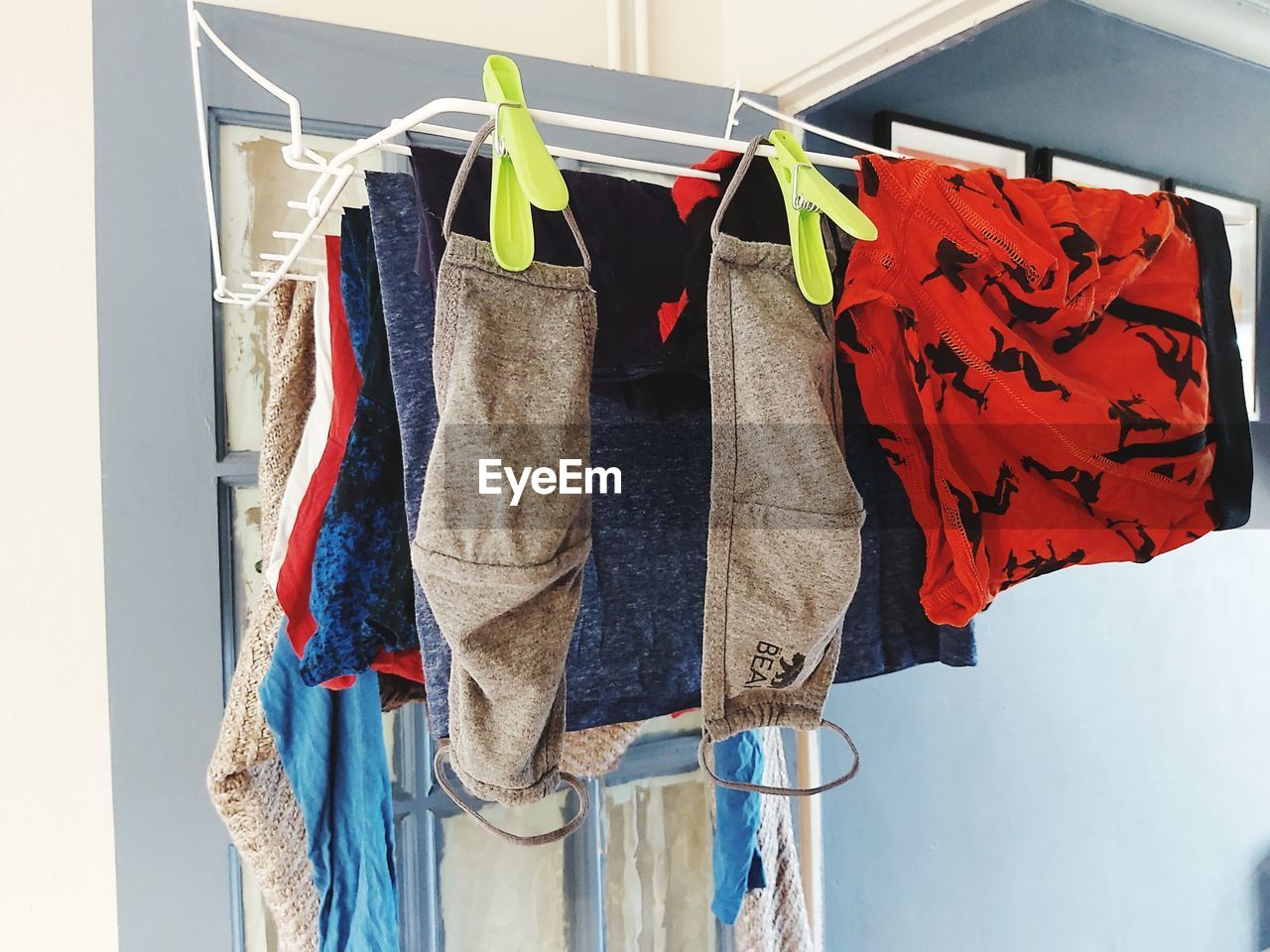 CLOTHES DRYING ON CLOTHESLINE