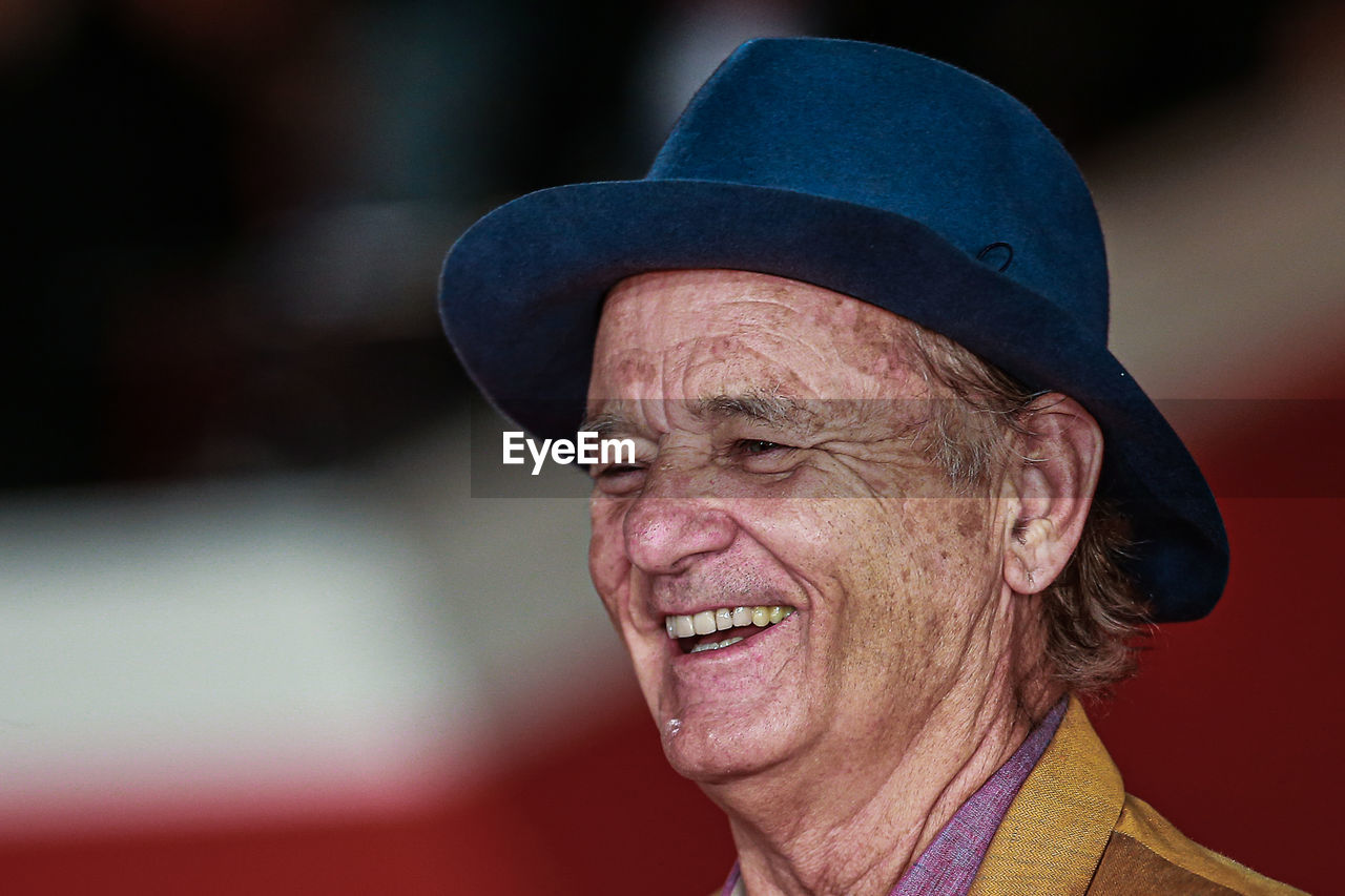 Bill murray performs the red carpet in rome