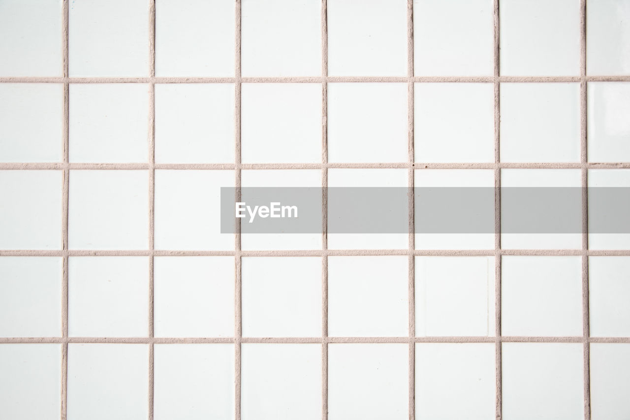 tile, floor, flooring, pattern, backgrounds, full frame, no people, square shape, indoors, line, white, shape, wall, geometric shape, wall - building feature, textured, in a row, grid, close-up, copy space, repetition