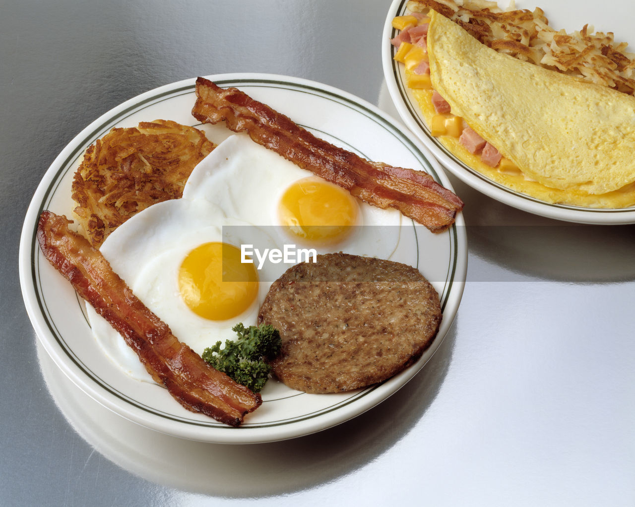 HIGH ANGLE VIEW OF BREAKFAST ON TABLE