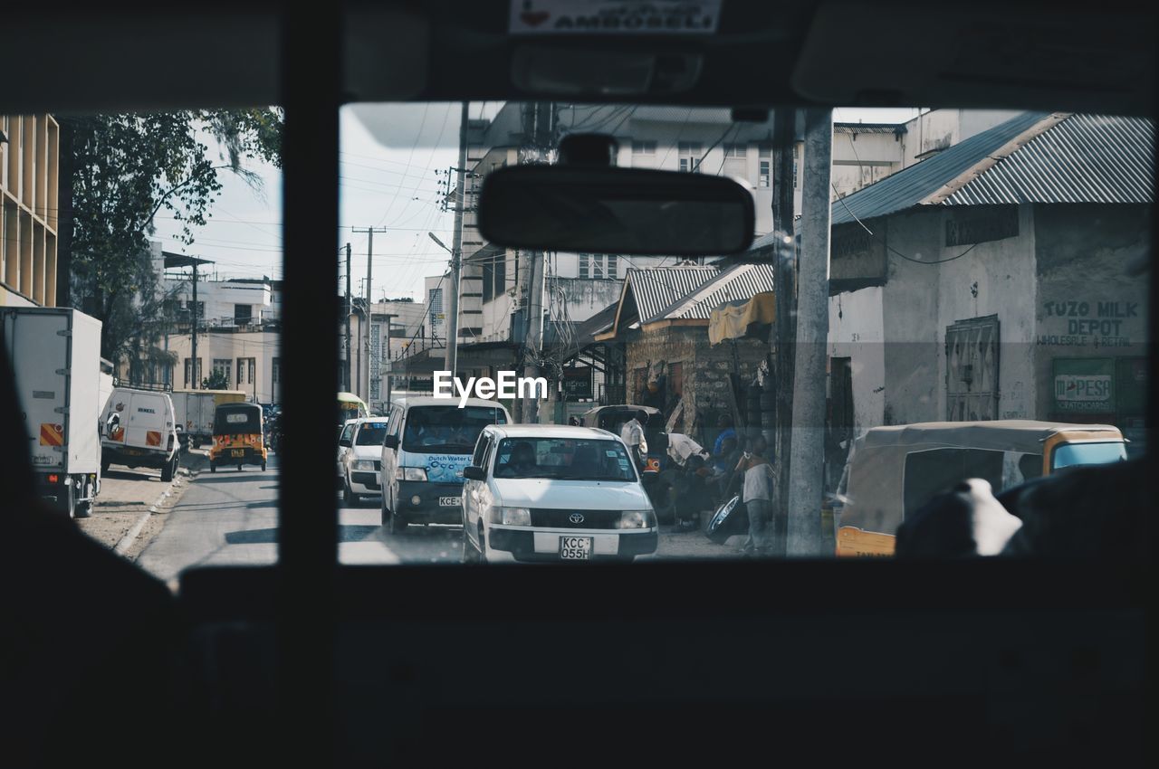 CARS MOVING IN BUS