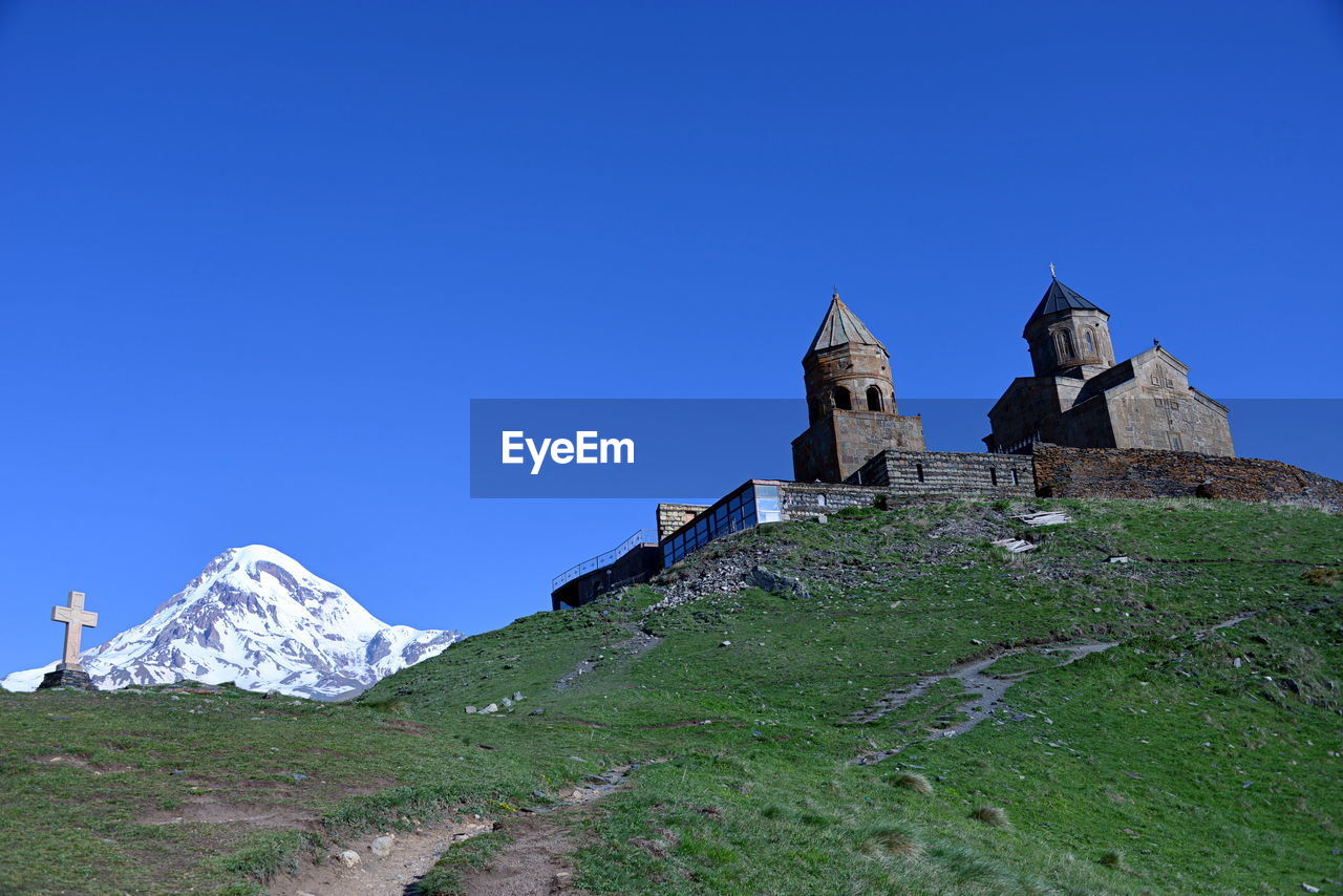 Tsminda sameba it is one of the most famous churches in georgia its image with that of mount kazbegi