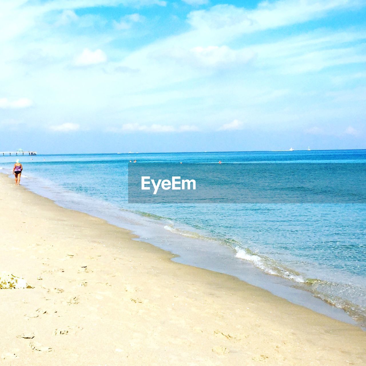 SCENIC VIEW OF BEACH