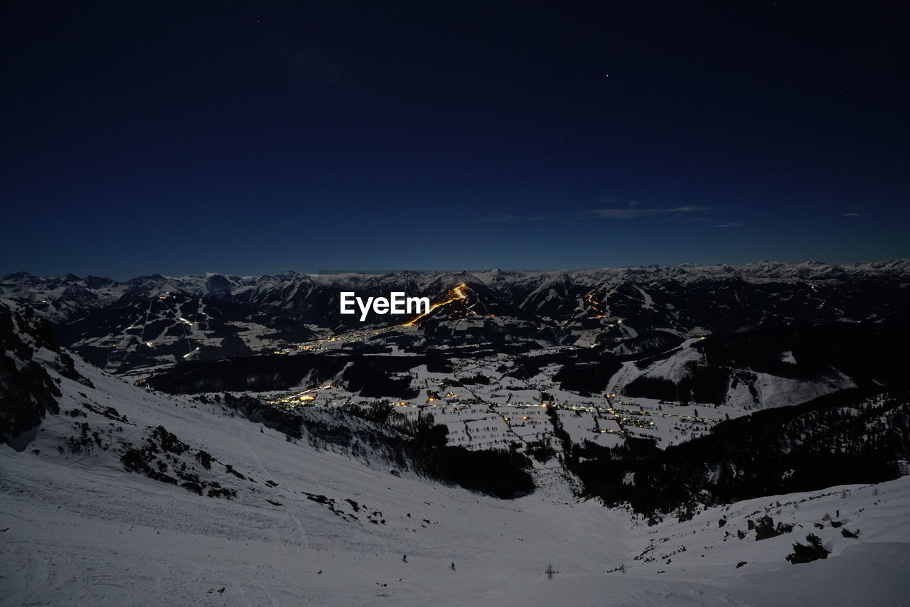 Vollmondtour
scenic view of snow covered landscape against clear night sky