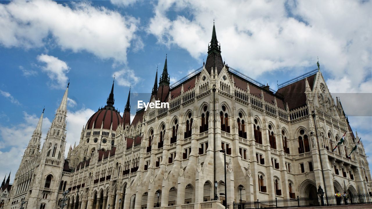 LOW ANGLE VIEW OF HISTORIC BUILDING