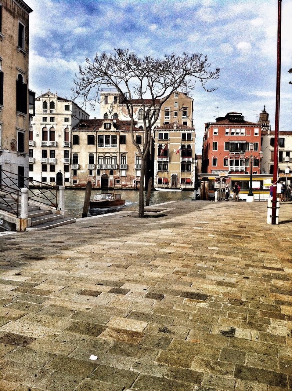 VIEW OF BUILDINGS AGAINST SKY