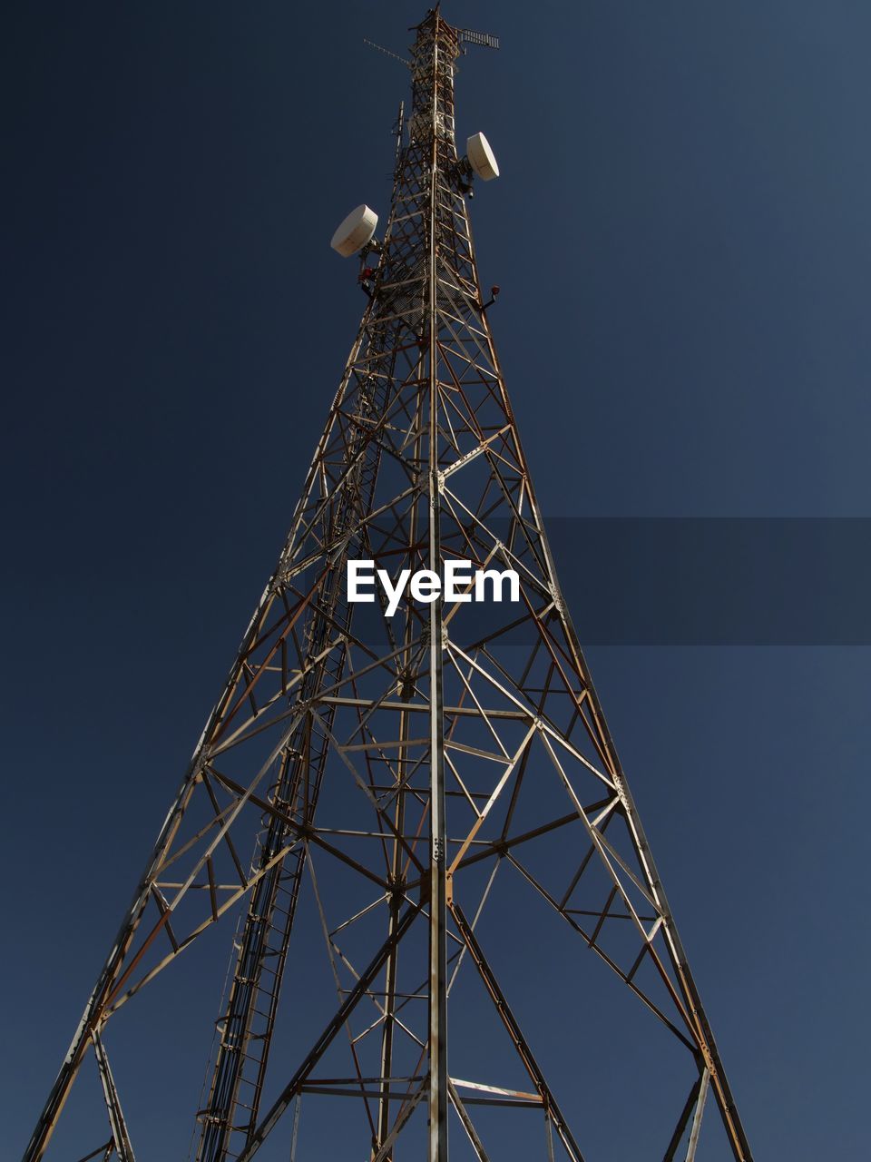 Very high communication tower