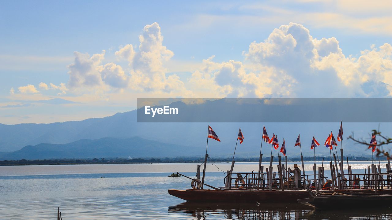 PANORAMIC VIEW OF SEA AGAINST SKY