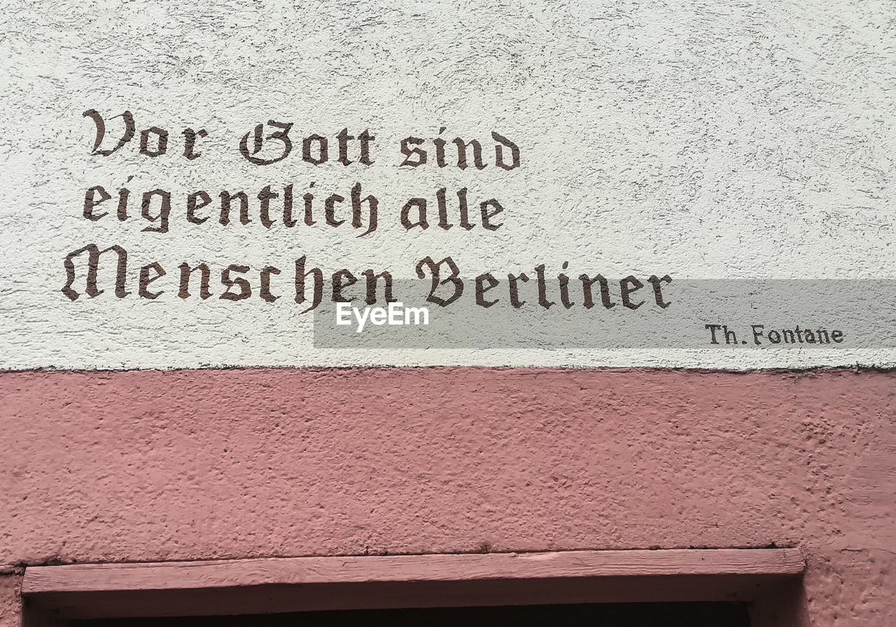 TEXT ON WALL