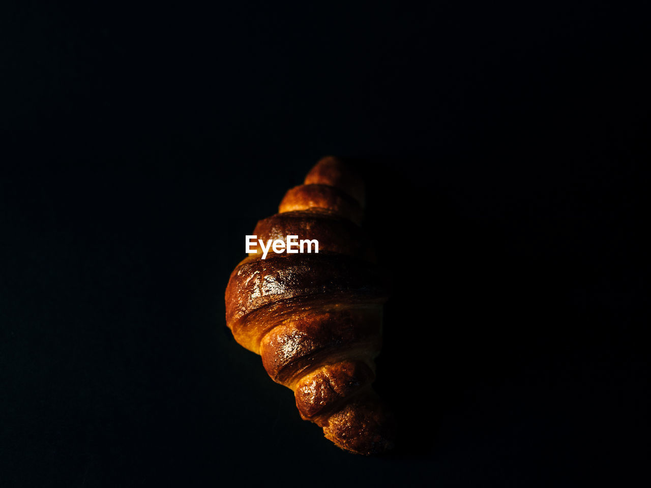 Croissant like dark side of the moon