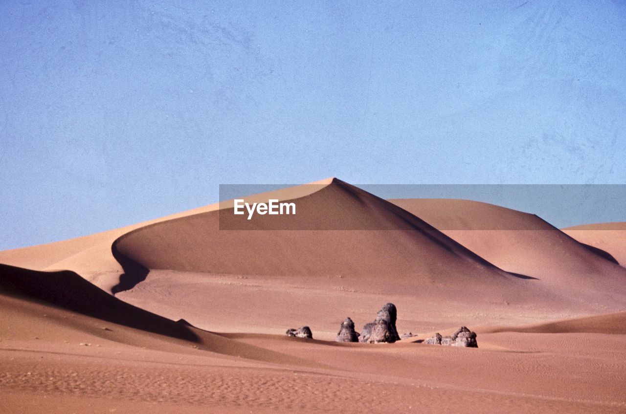 Algeria, red sand dunes in the acacus mountains region