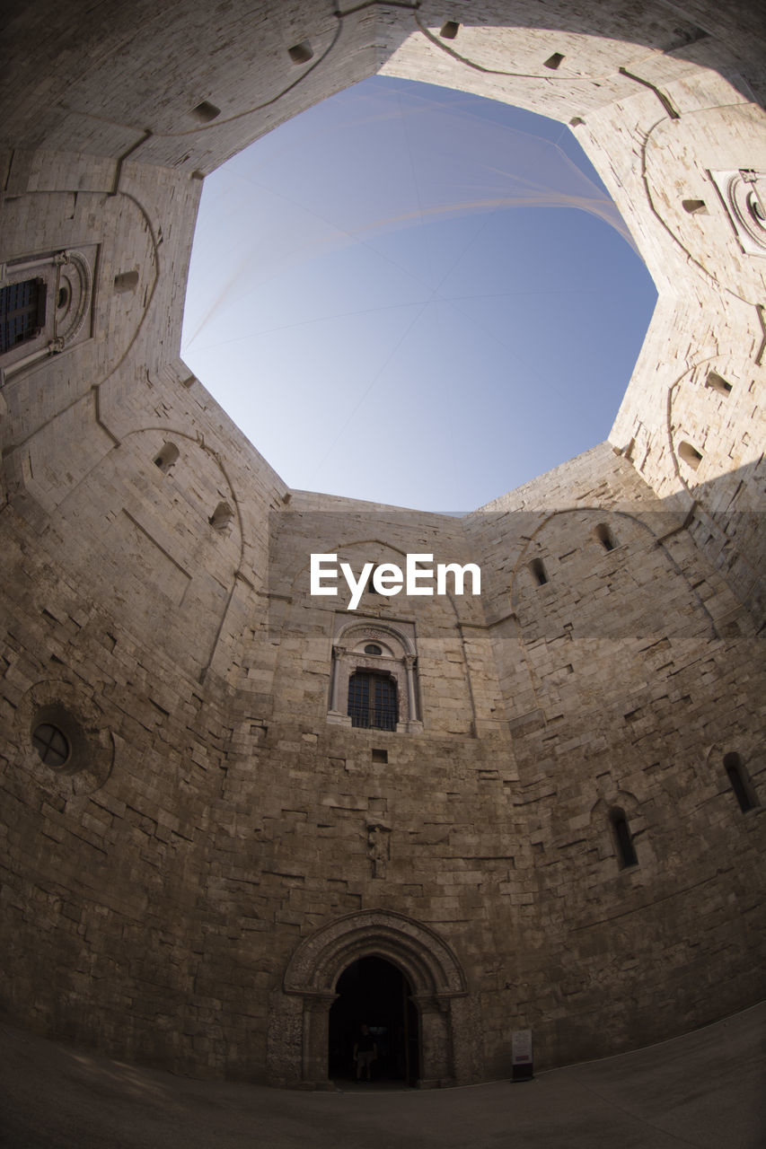 LOW ANGLE VIEW OF OLD RUINS