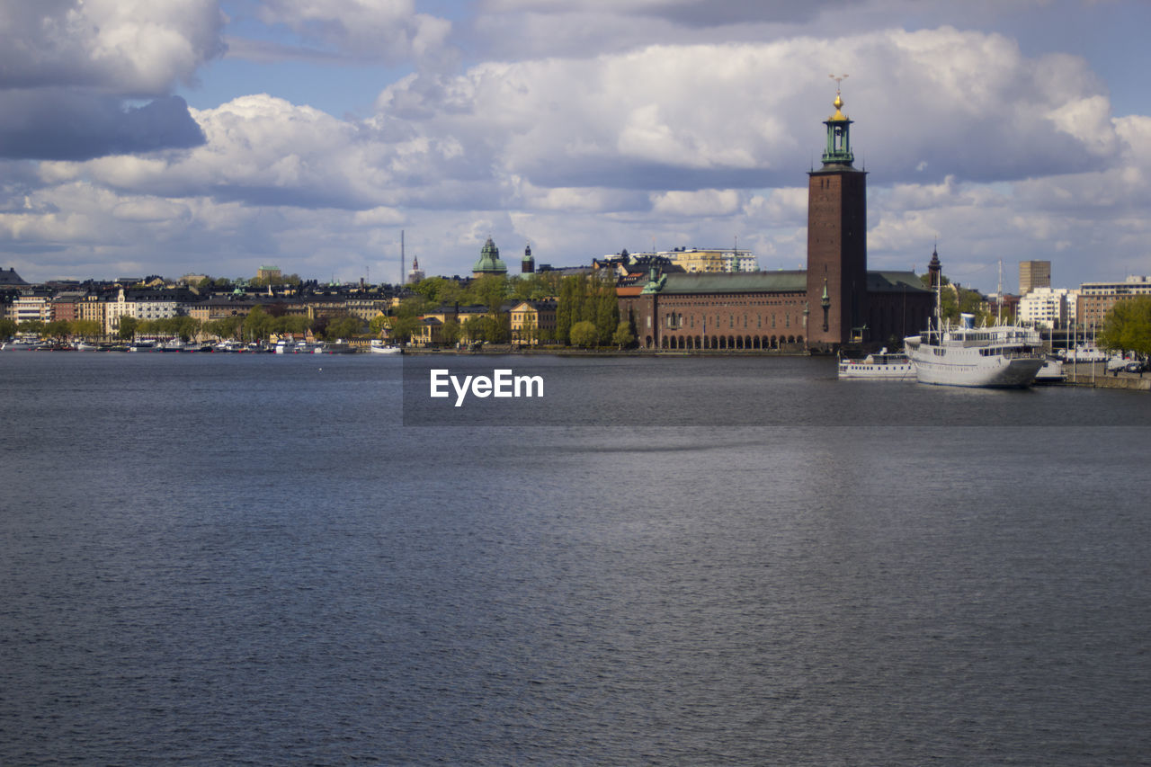 BUILDINGS AT WATERFRONT