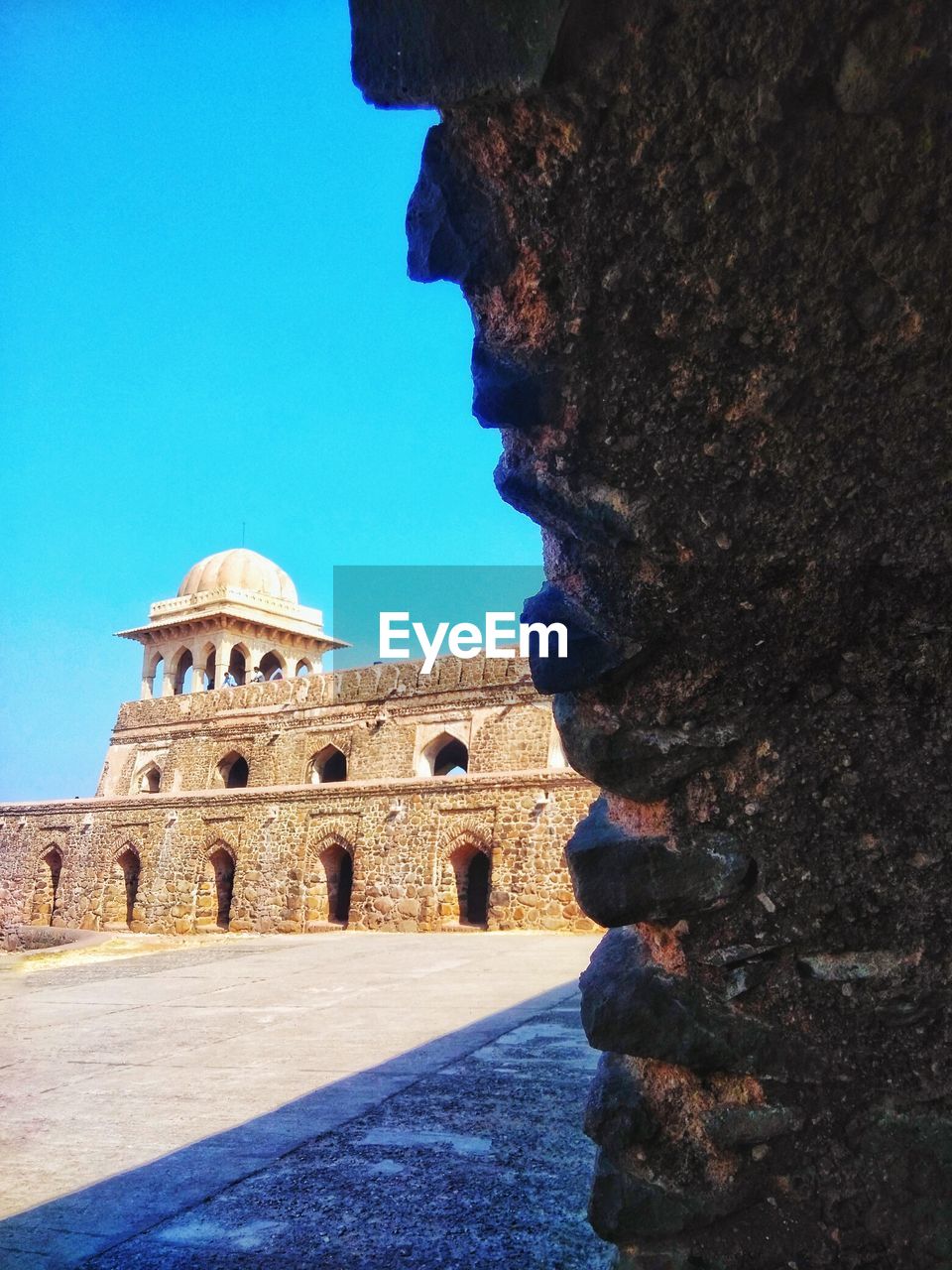 VIEW OF CASTLE AGAINST BLUE SKY