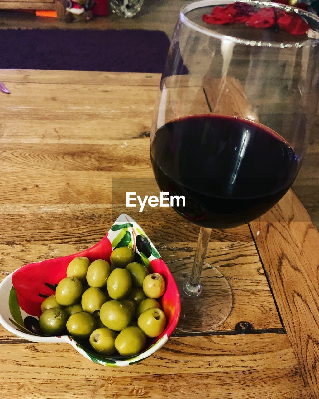 VARIOUS FRUITS ON TABLE