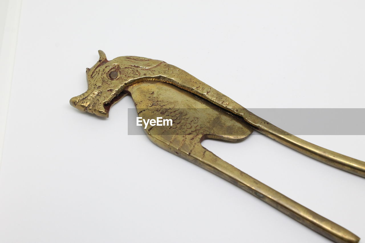 CLOSE UP VIEW OF A OBJECT ON WHITE BACKGROUND