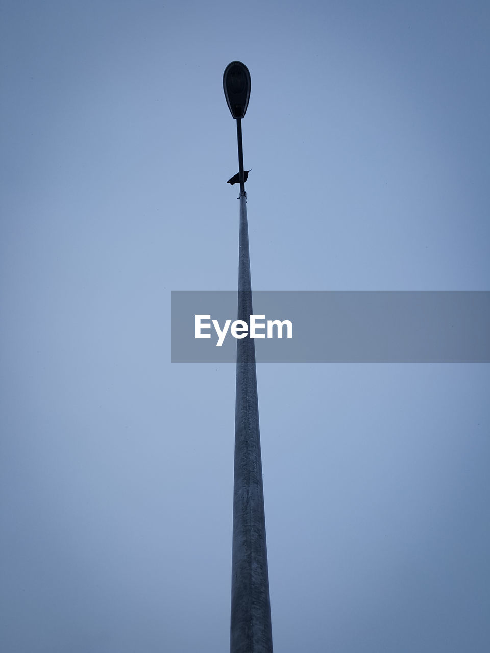 LOW ANGLE VIEW OF BUILT STRUCTURE AGAINST CLEAR SKY