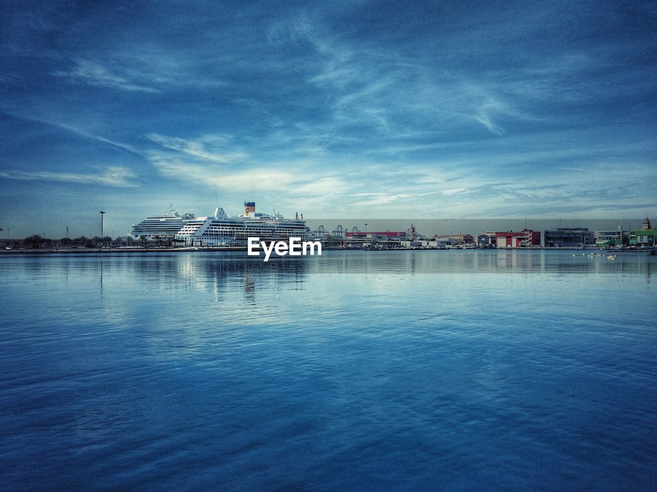 VIEW OF SEA AGAINST BLUE SKY