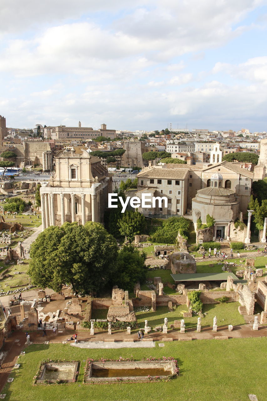 The peristyle garden court of the house of the vestal virgins with a double pool at roman forum 