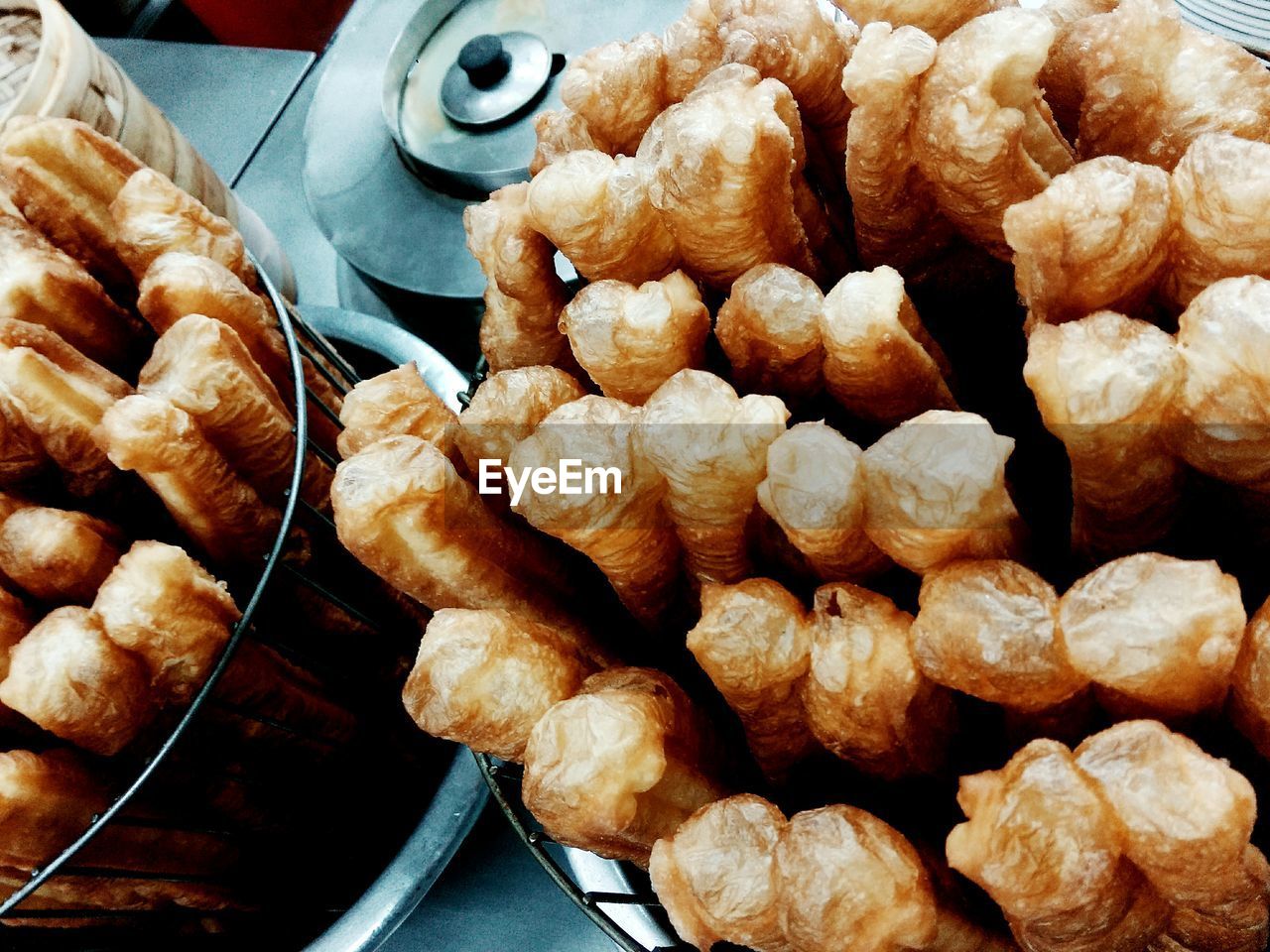 CLOSE-UP OF BREAD IN CONTAINER