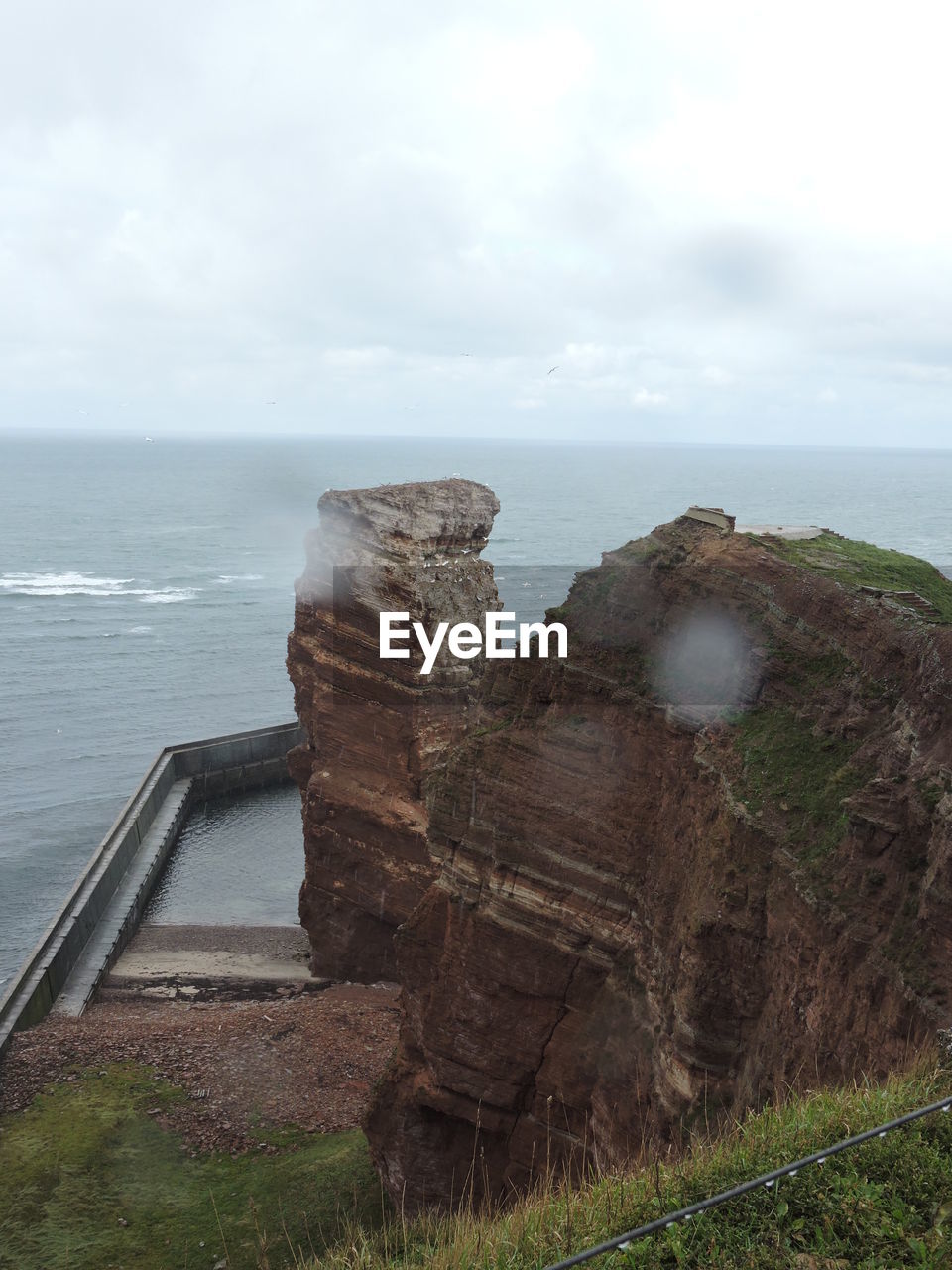 VIEW OF SEA AGAINST SKY