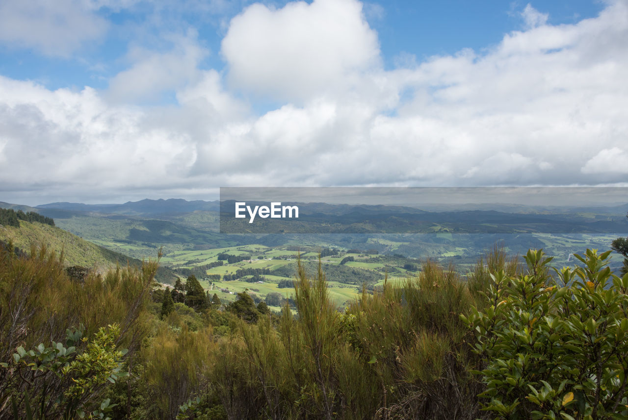 PANORAMIC VIEW OF LANDSCAPE AGAINST SKY