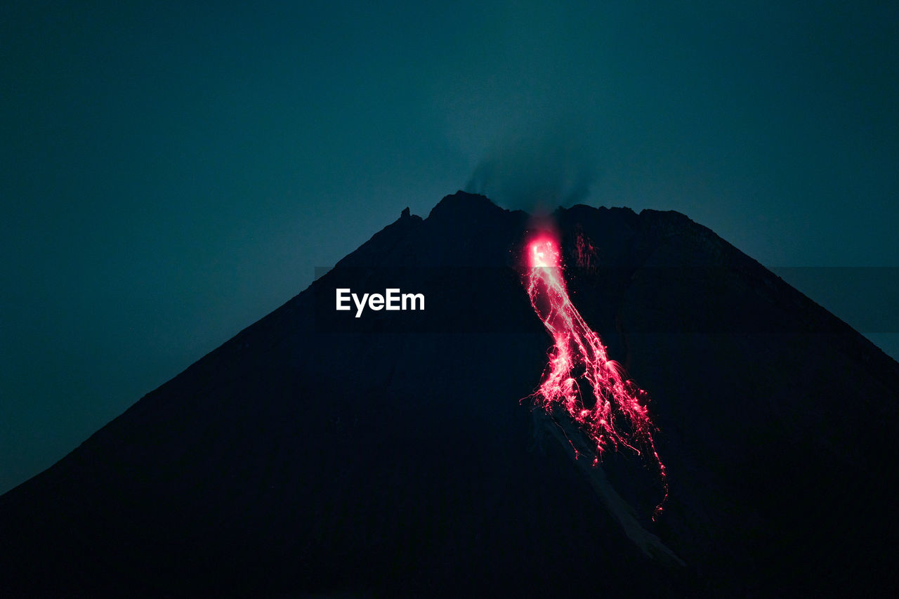 The eruption of merapi mountain, 21 januari 2021