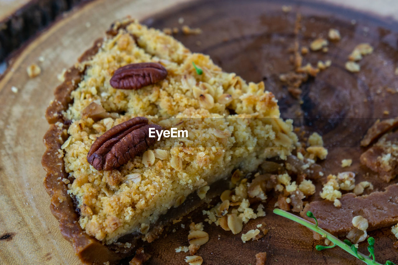 Close-up of pie in plate 