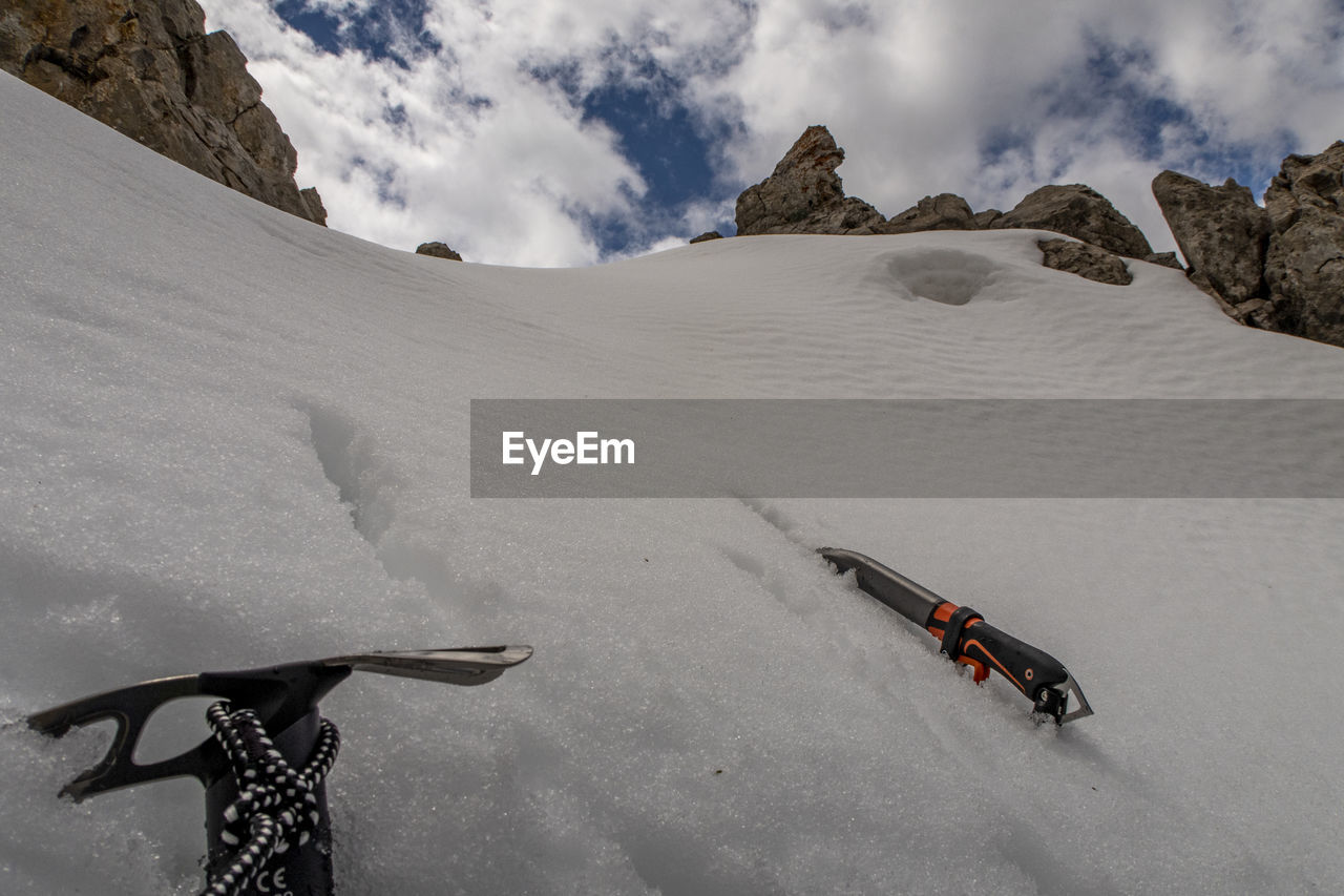 SCENIC VIEW OF SNOW ON LAND