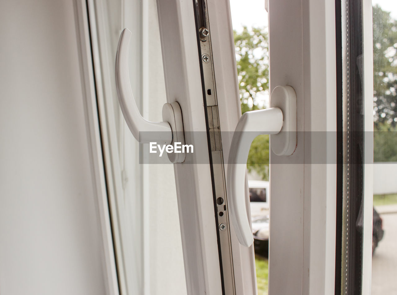 CLOSE-UP OF METAL DOOR