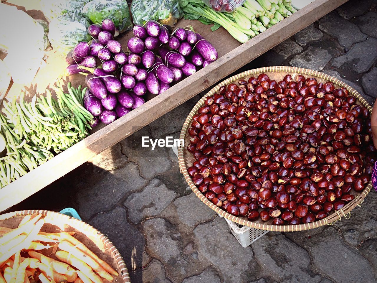 FULL FRAME SHOT OF VEGETABLES