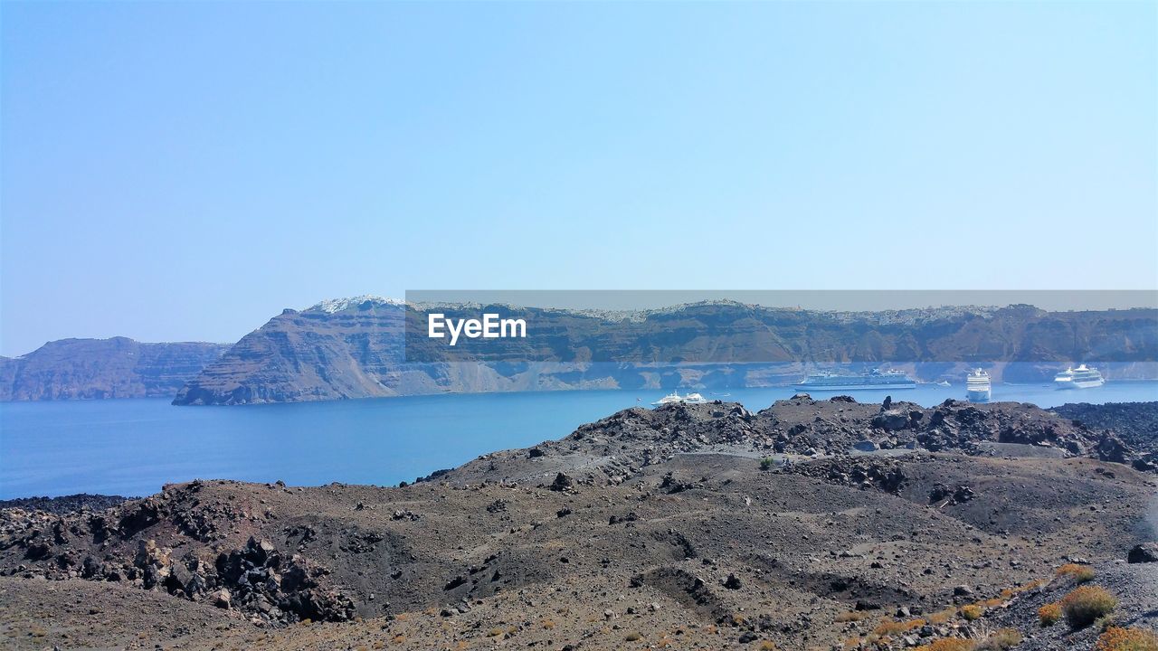 PANORAMIC VIEW OF SEA AGAINST CLEAR SKY