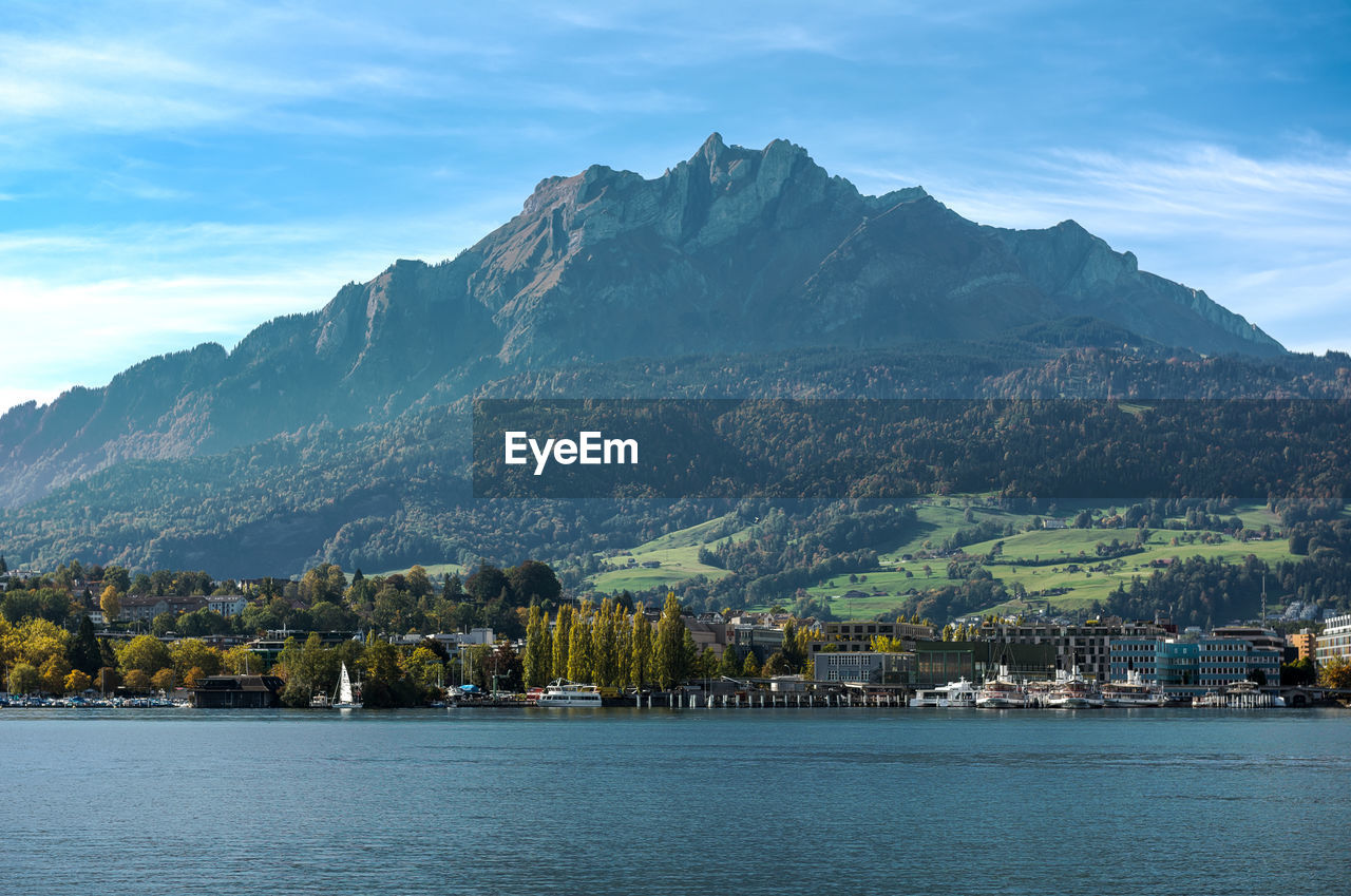 Idyllic view of lake lucerne and mountain against sky
