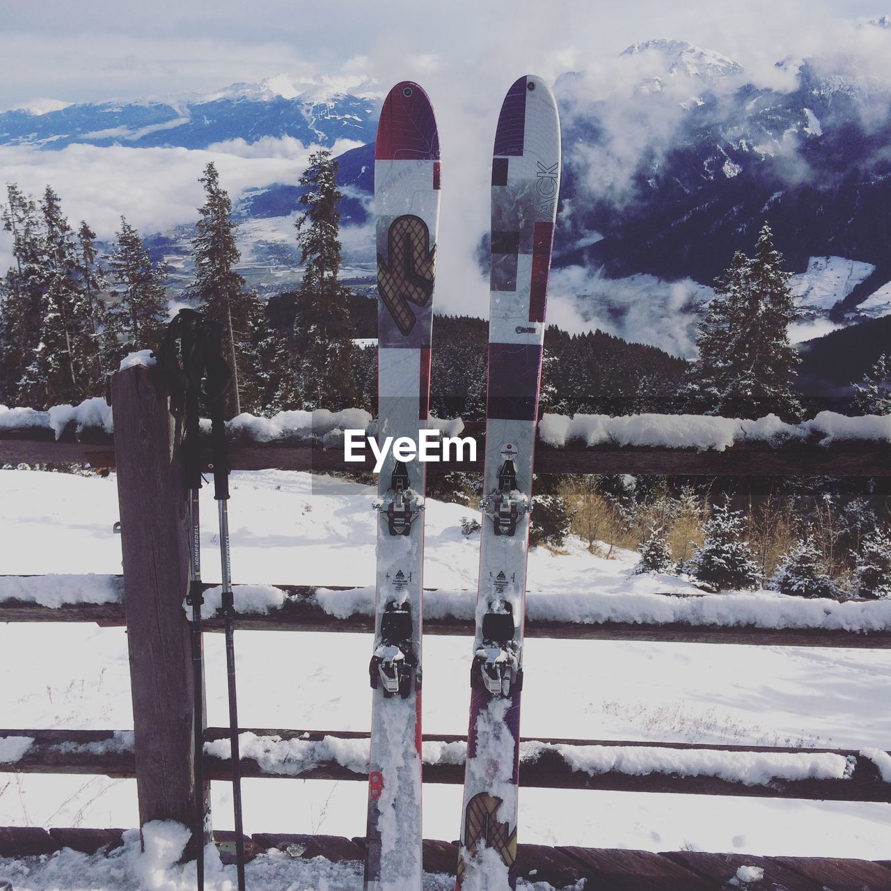 VIEW OF SNOW COVERED MOUNTAIN AGAINST SKY