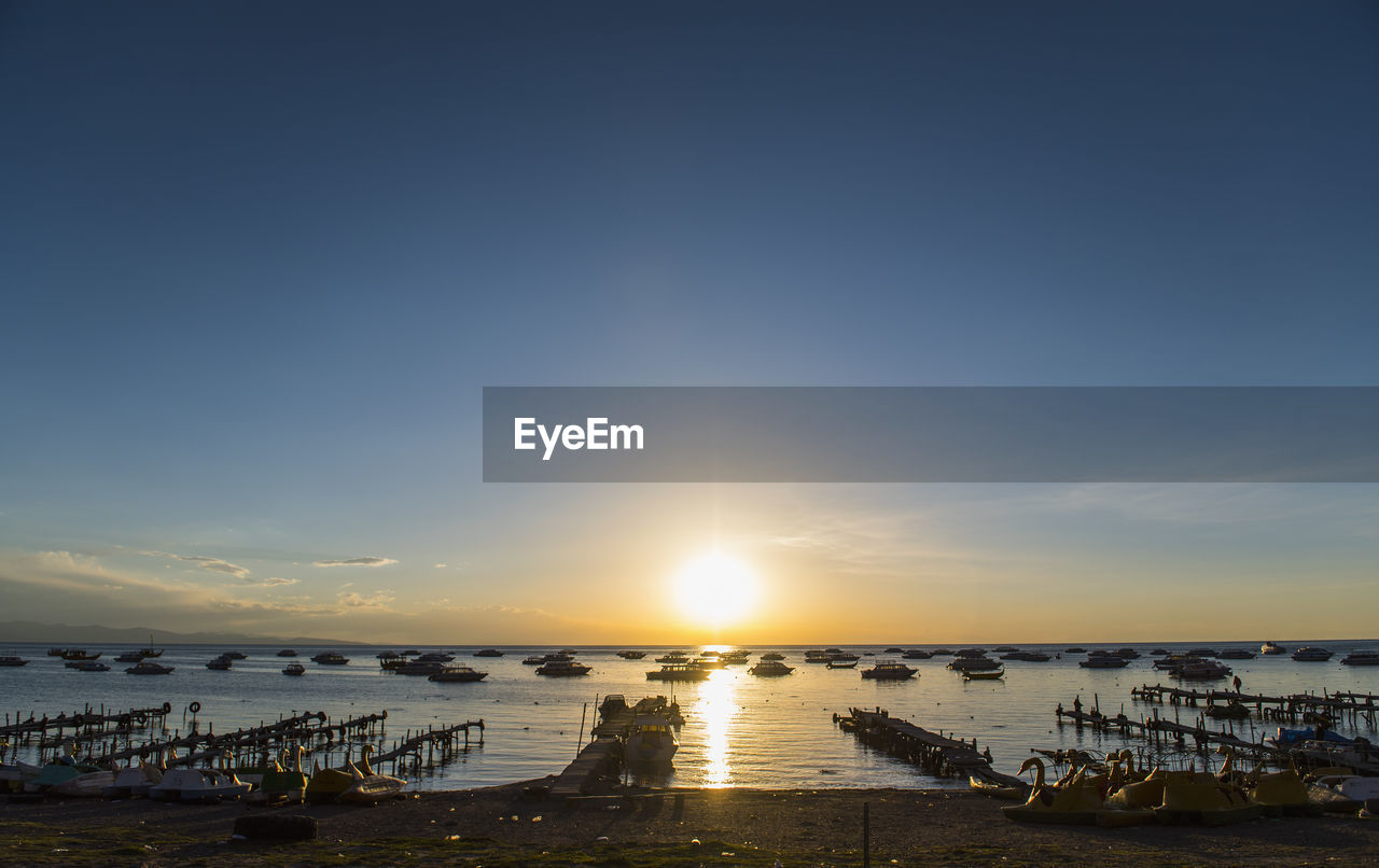 Sunset at lake titicaca viewed from copacabana - bolivia