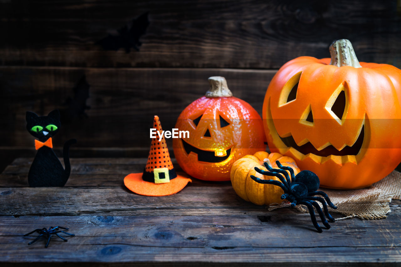 VIEW OF PUMPKIN ON TABLE