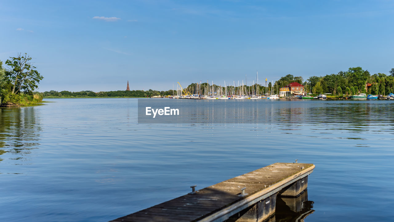 VIEW OF LAKE AGAINST SKY