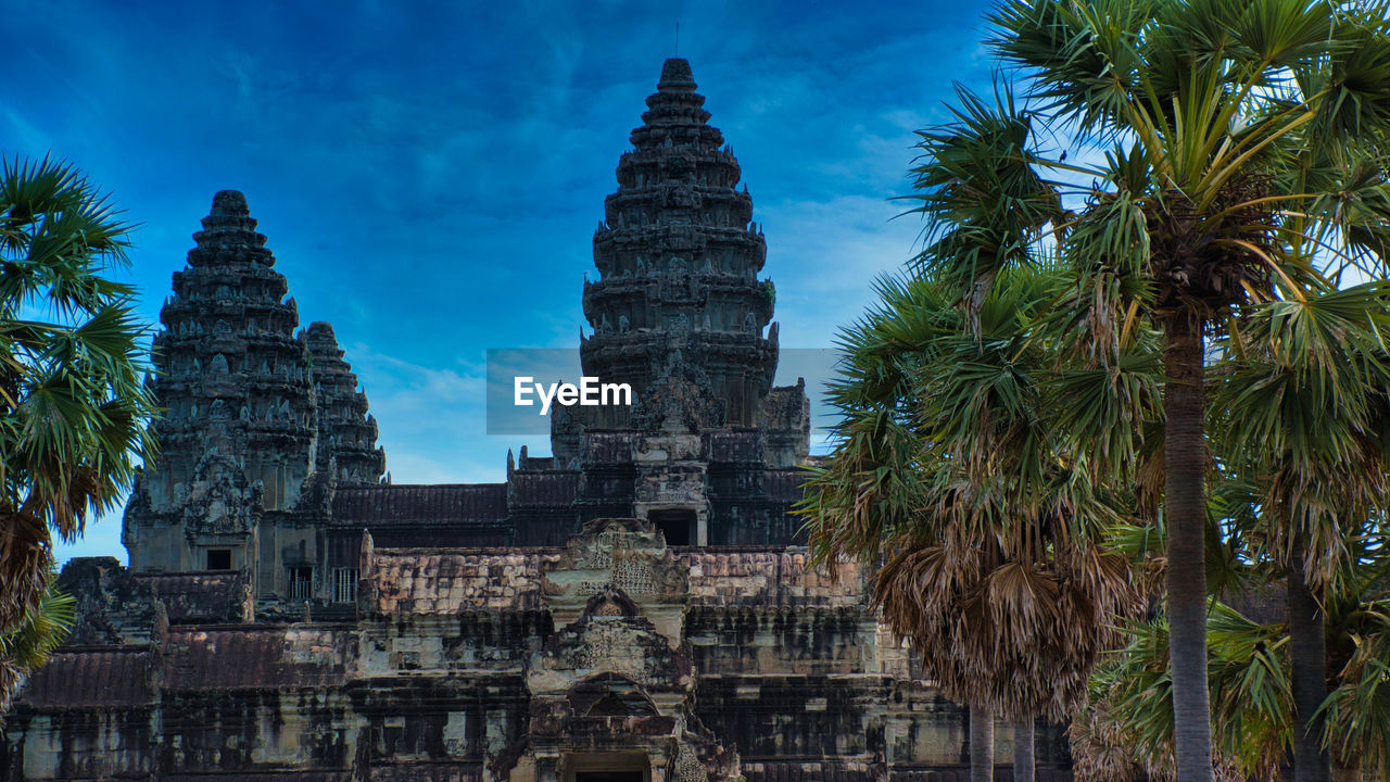 Angkor wat in siem reap,cambodia is the largest religious monument in the world