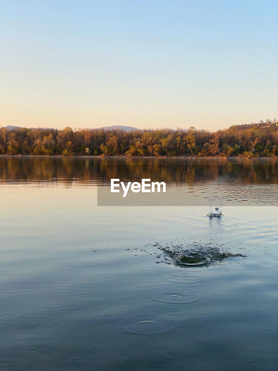 VIEW OF LAKE AGAINST SKY