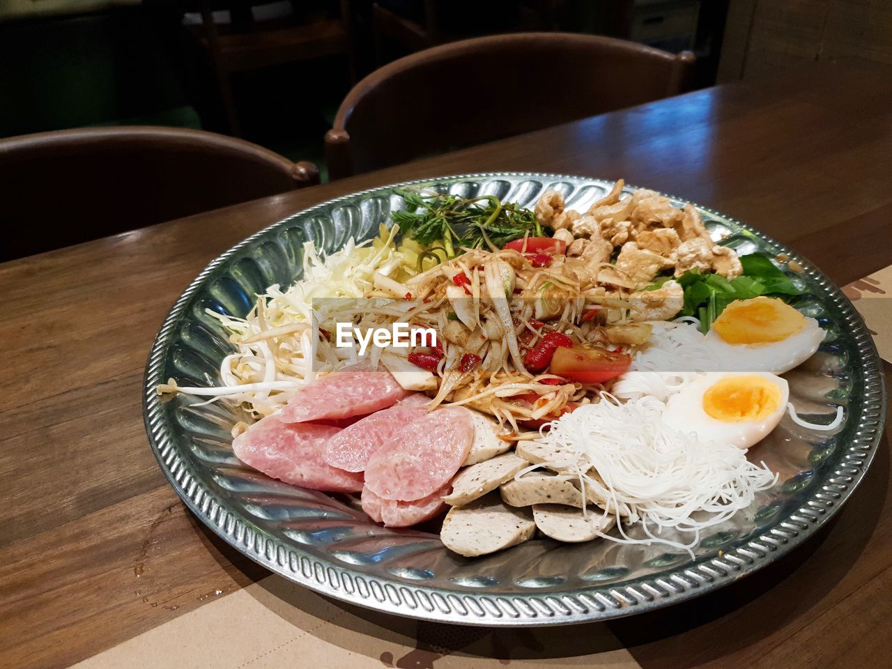 CLOSE-UP OF BREAKFAST SERVED ON PLATE