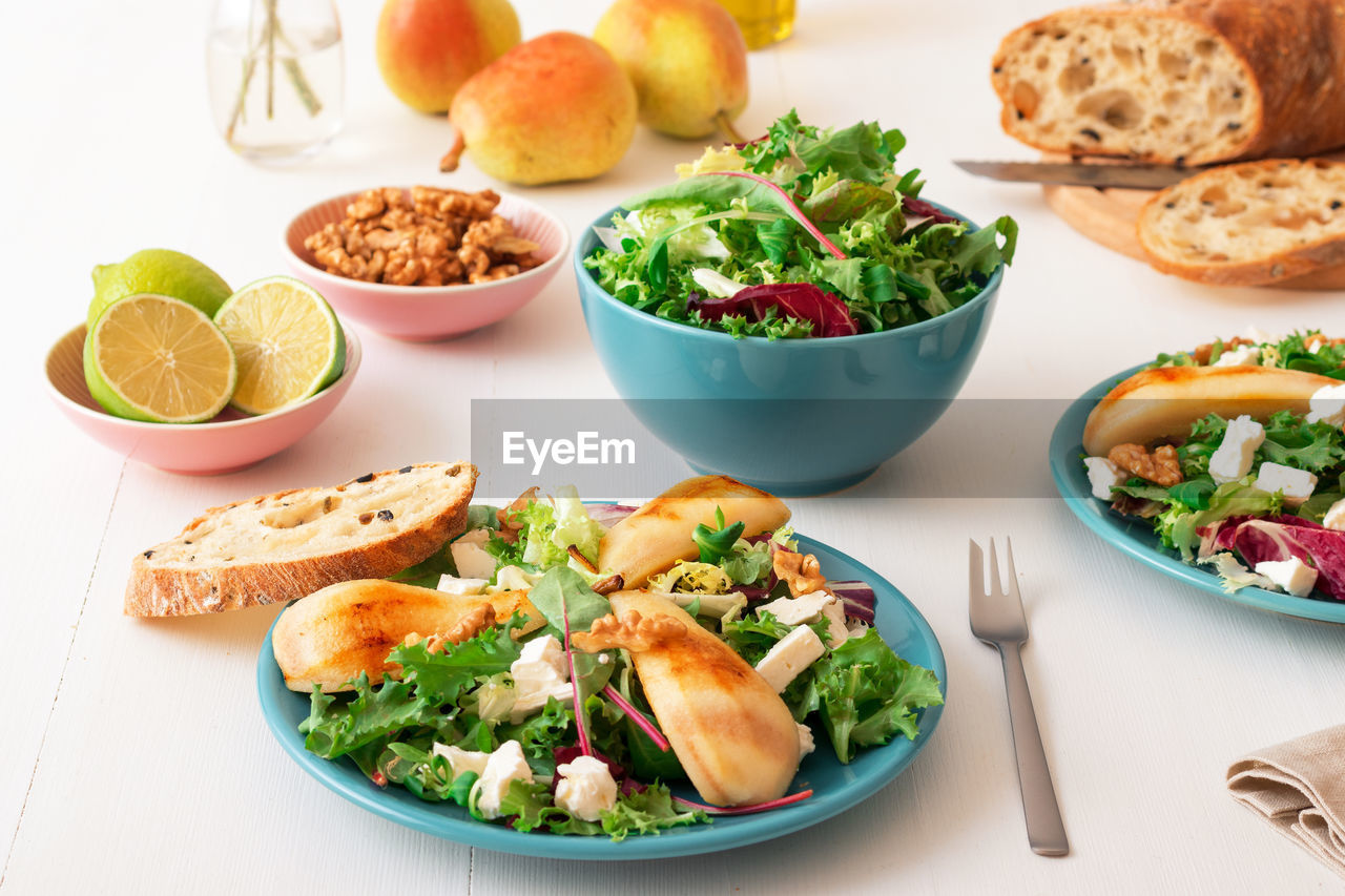 HIGH ANGLE VIEW OF FOOD ON TABLE