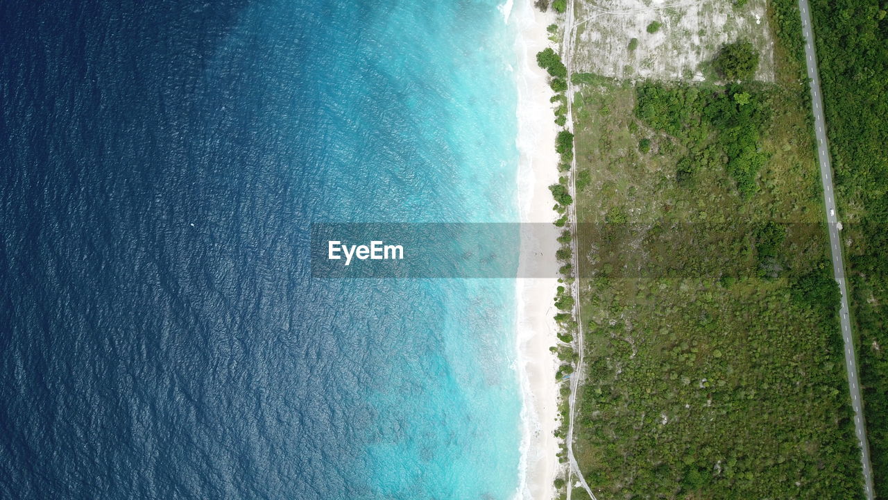 AERIAL VIEW OF SEA AGAINST SKY