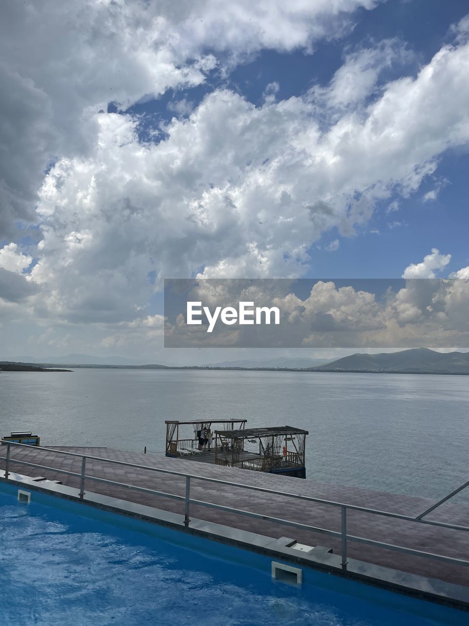 Low angle view of cloudy sky