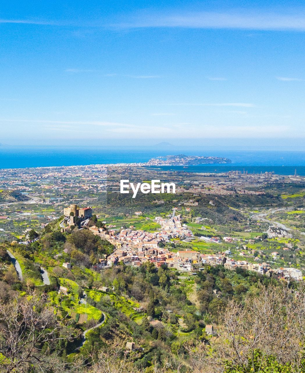 AERIAL VIEW OF TOWNSCAPE AGAINST CLEAR SKY