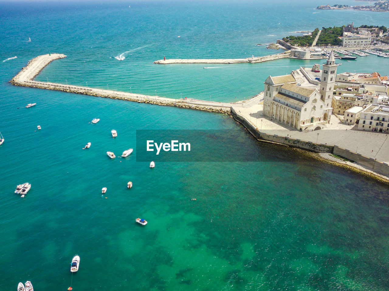 HIGH ANGLE VIEW OF SEA AND BLUE SKY