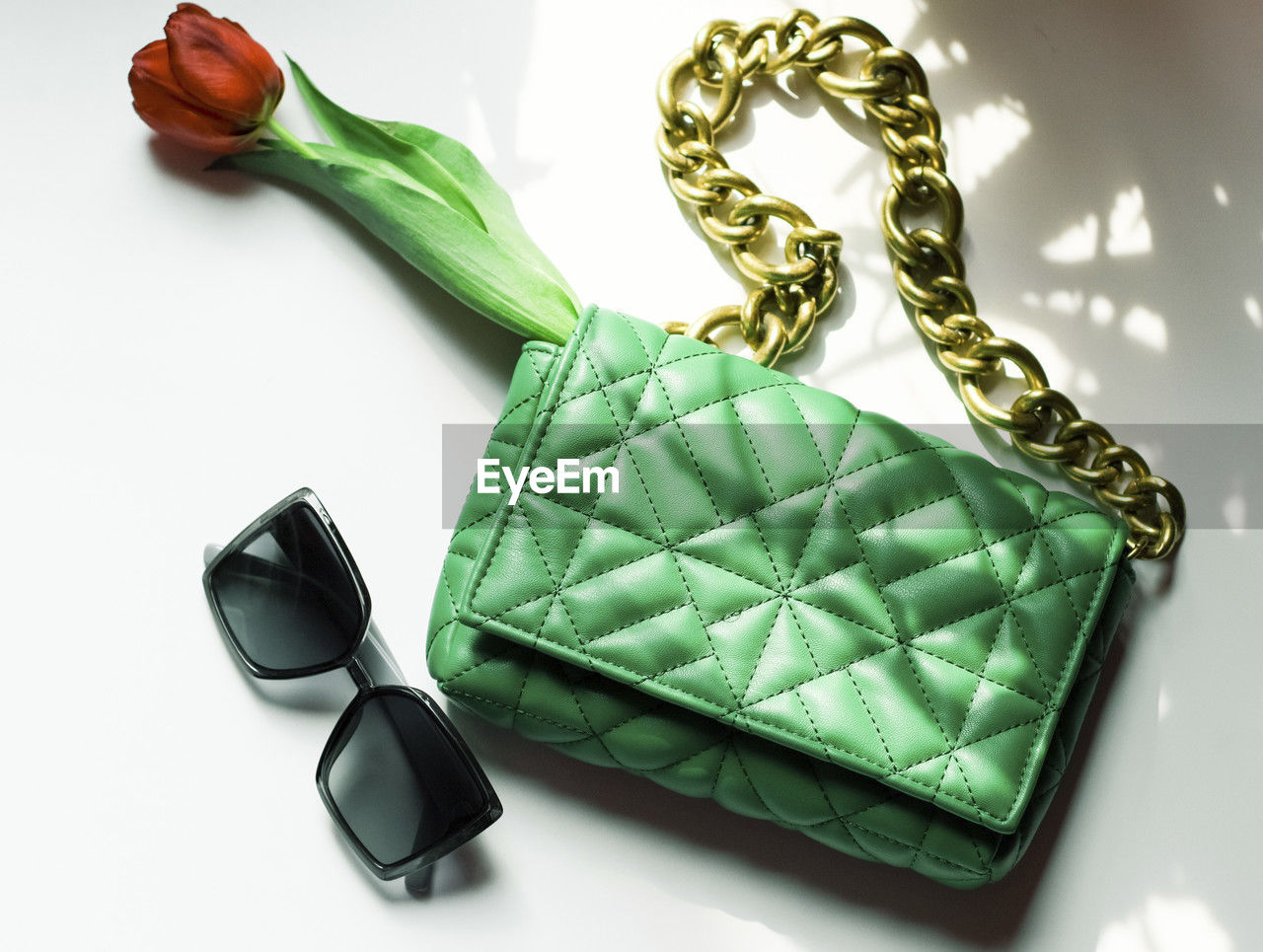 green, fashion, fashion accessory, wealth, studio shot, jewelry, luxury, jewellery, indoors, no people, gold